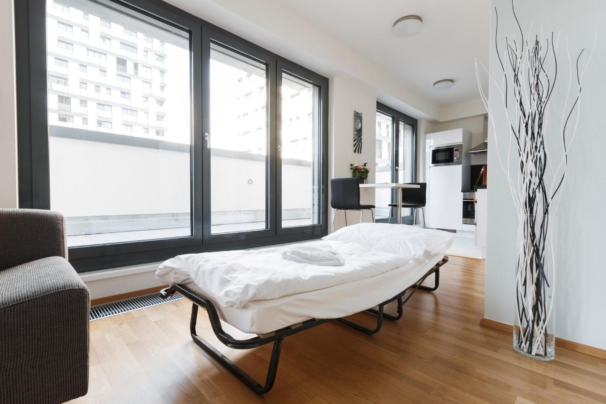 Days - Luxurious In Trendy Zizkov Praga